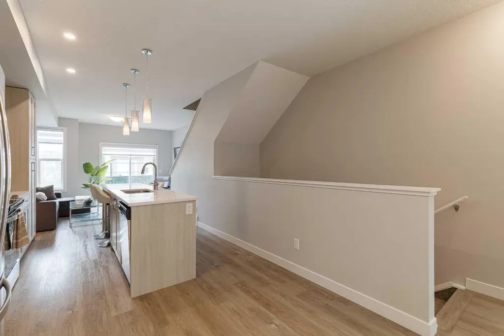 930 Sage Hill Grove NW Calgary AB T3R2A2