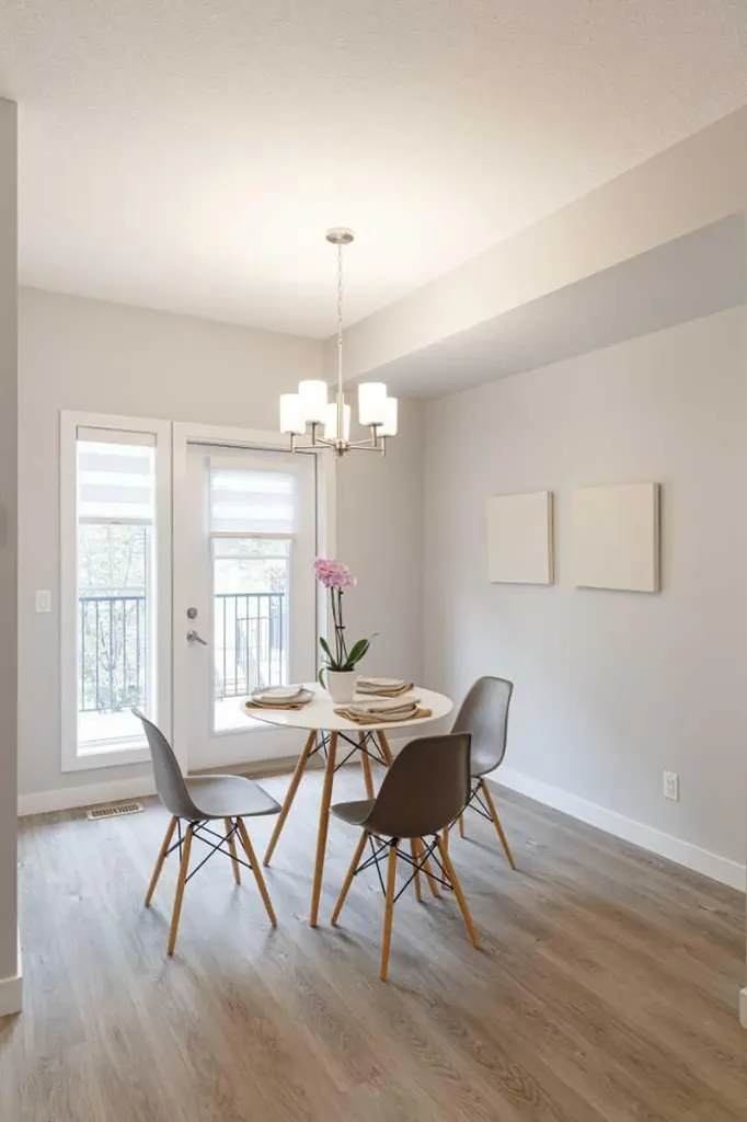 930 Sage Hill Grove NW Calgary AB T3R2A2