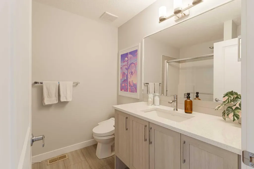930 Sage Hill Grove NW Calgary AB T3R2A2