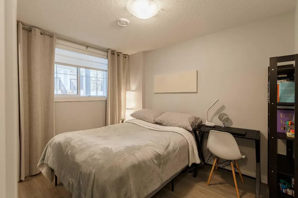 930 Sage Hill Grove NW Calgary AB T3R2A2