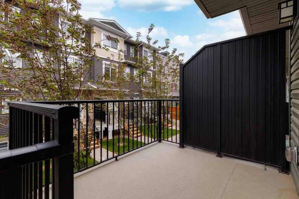 930 Sage Hill Grove NW Calgary AB T3R2A2