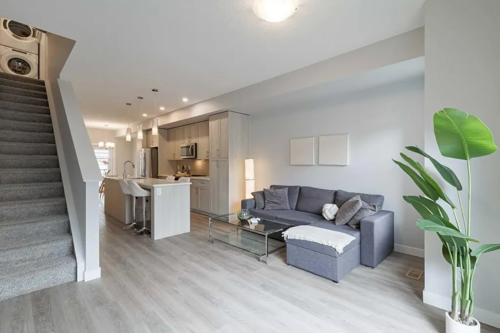 930 Sage Hill Grove NW Calgary AB T3R2A2