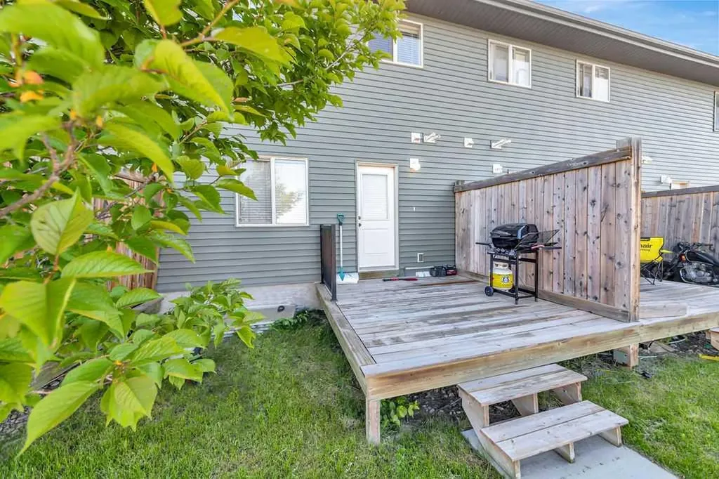 3390 72 Avenue Lloydminster AB T9V 3S5