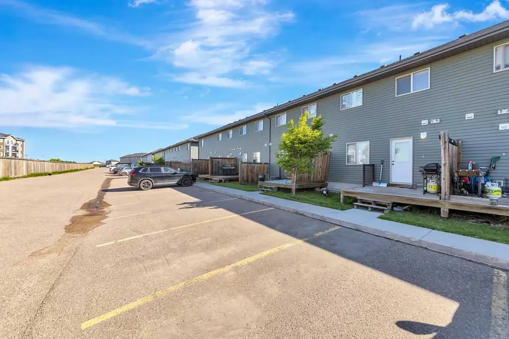 3390 72 Avenue Lloydminster AB T9V 3S5