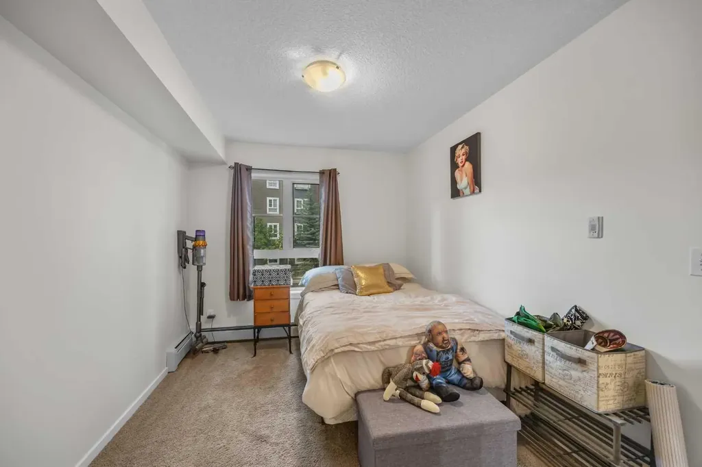 279 Copperpond Common SE Calgary AB T2Z 1J6