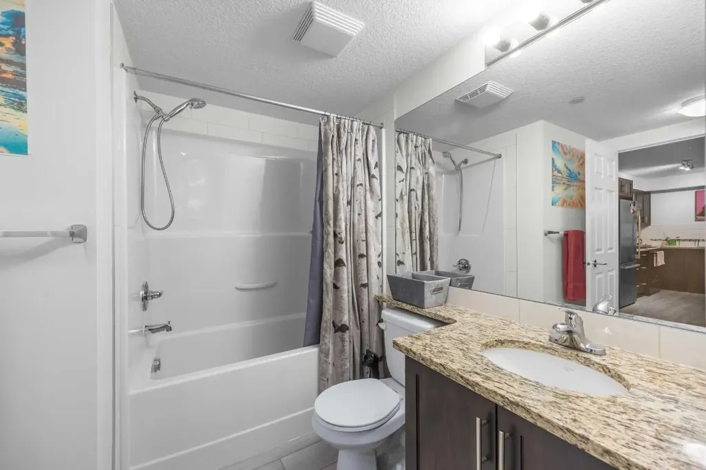 279 Copperpond Common SE Calgary AB T2Z 1J6