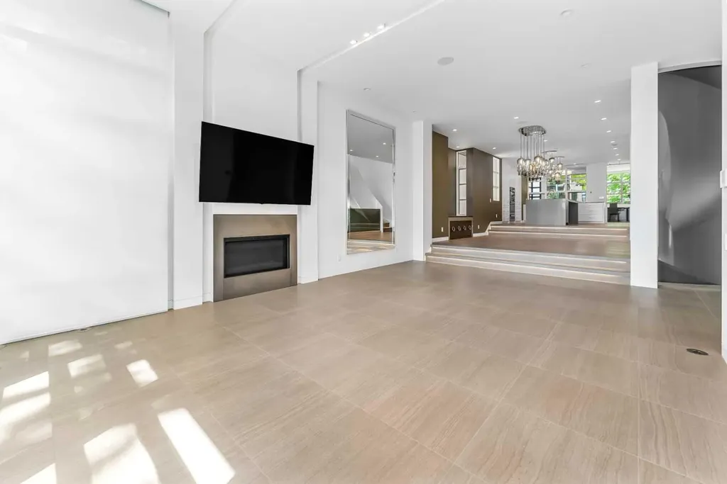 530 Crescent Road NW Calgary AB T2M4A5