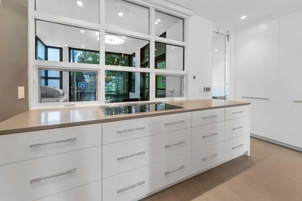 530 Crescent Road NW Calgary AB T2M4A5