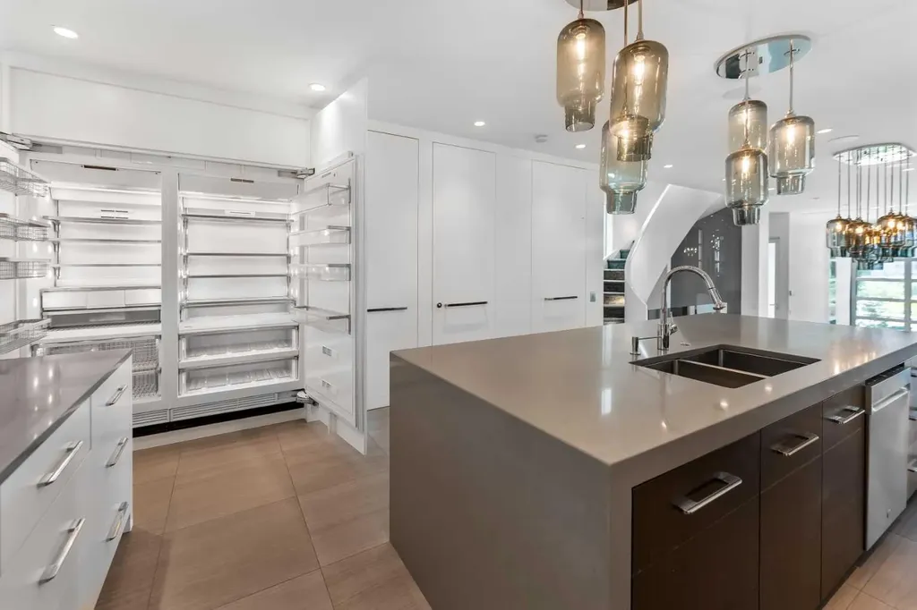 530 Crescent Road NW Calgary AB T2M4A5
