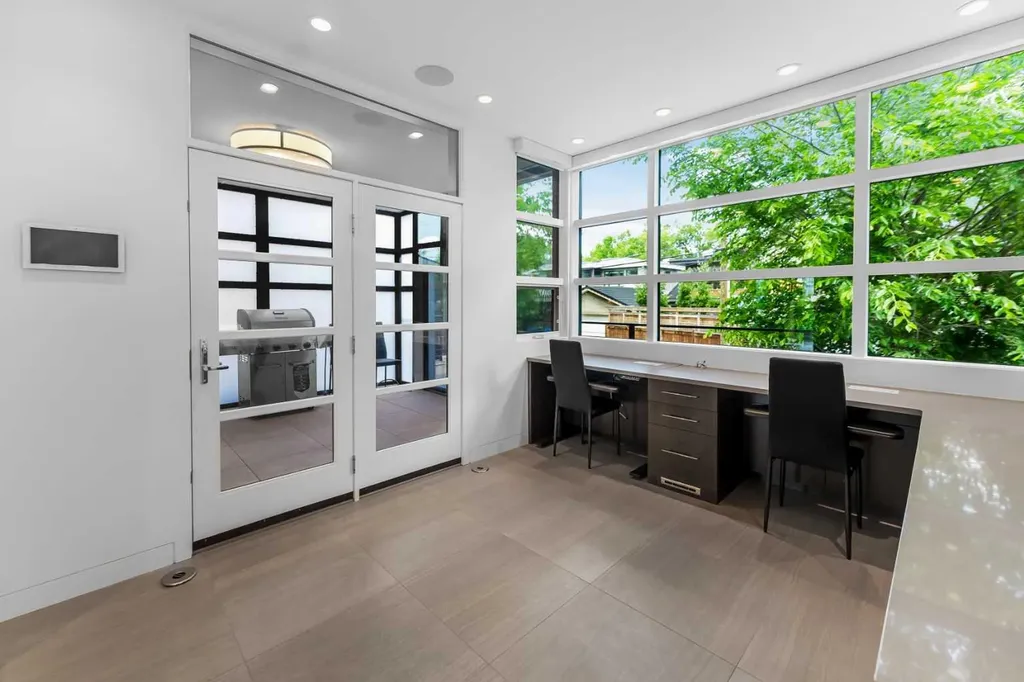 530 Crescent Road NW Calgary AB T2M4A5