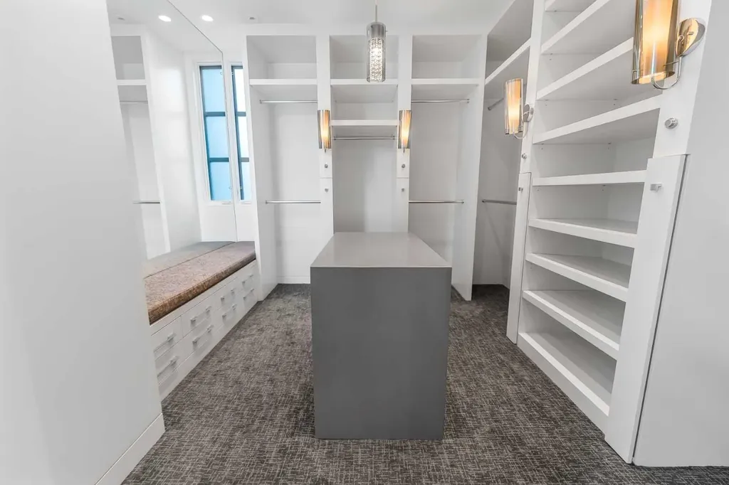 530 Crescent Road NW Calgary AB T2M4A5