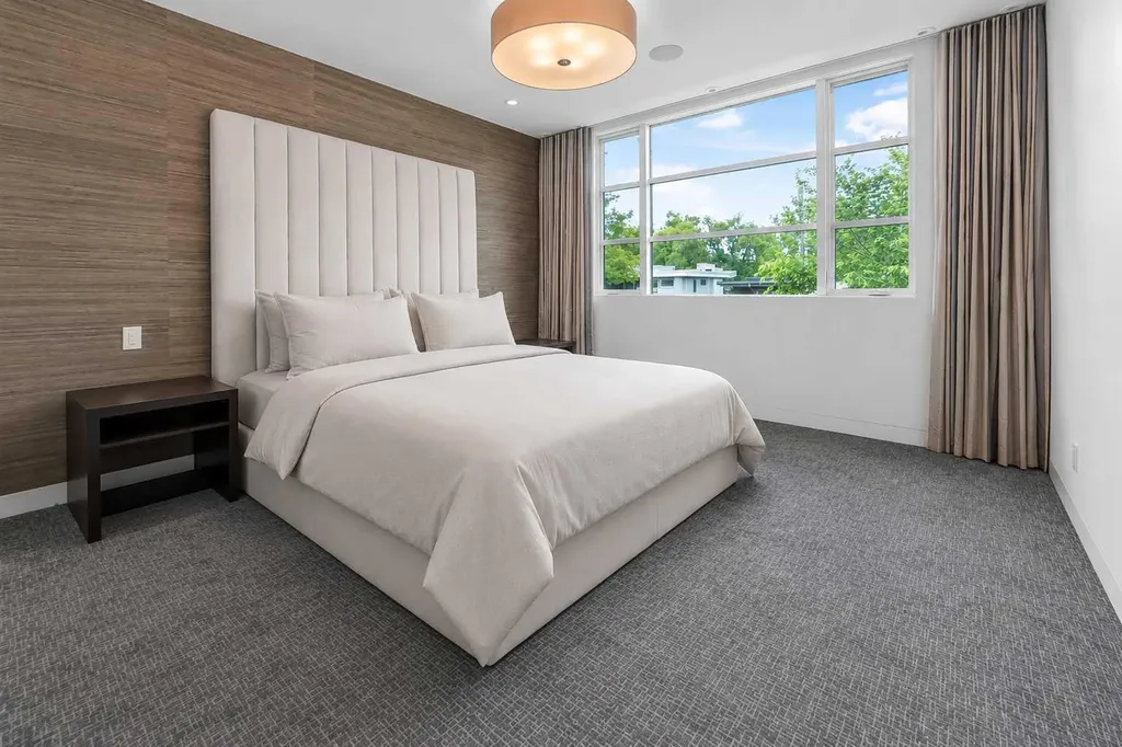 530 Crescent Road NW Calgary AB T2M4A5