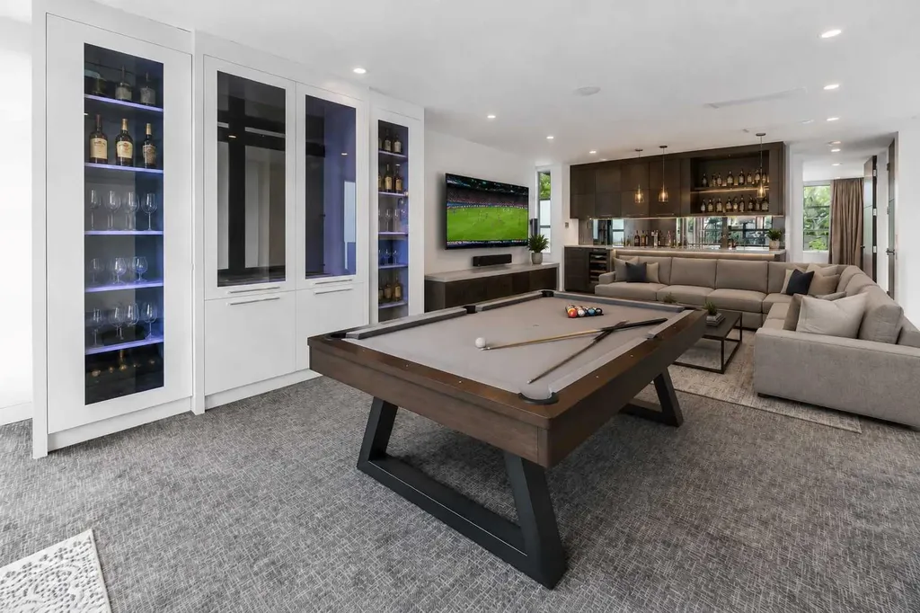 530 Crescent Road NW Calgary AB T2M4A5