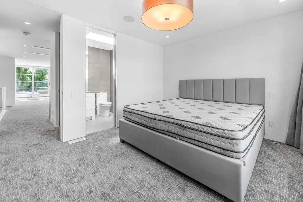 530 Crescent Road NW Calgary AB T2M4A5