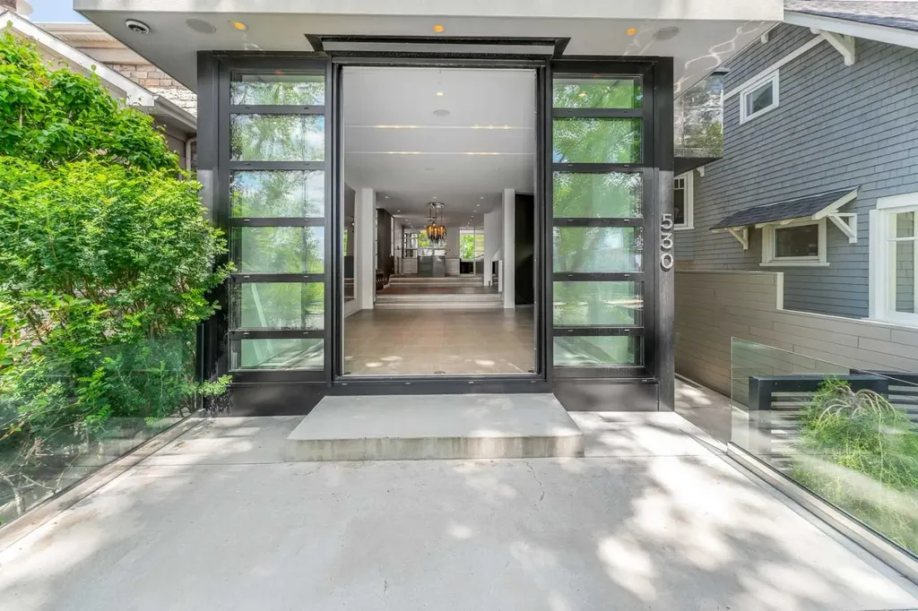 530 Crescent Road NW Calgary AB T2M4A5