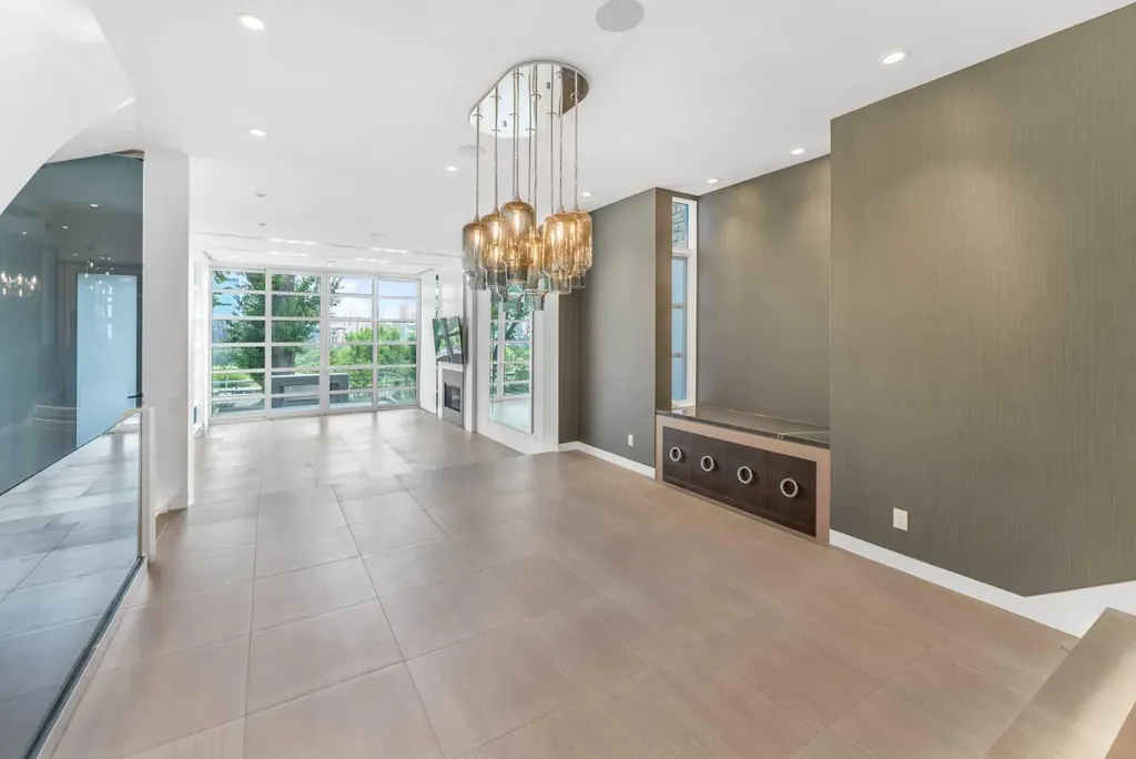 530 Crescent Road NW Calgary AB T2M4A5
