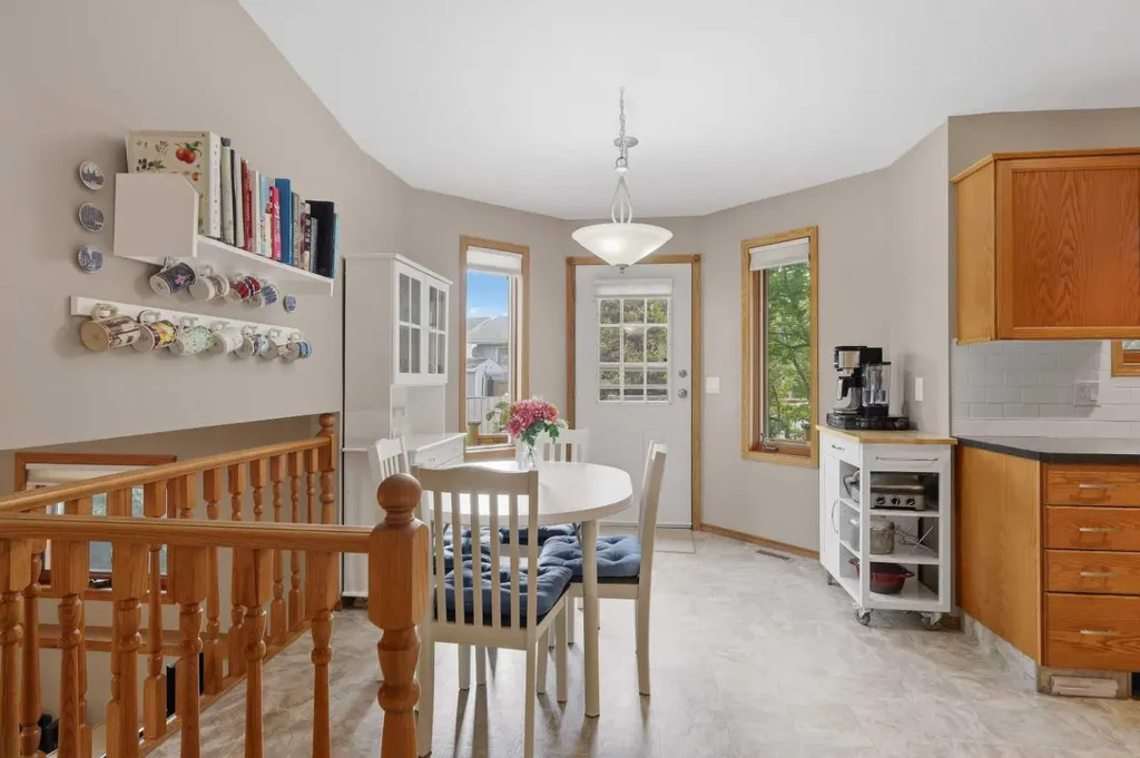 32 Dawson Street Red Deer AB T4R 1V9
