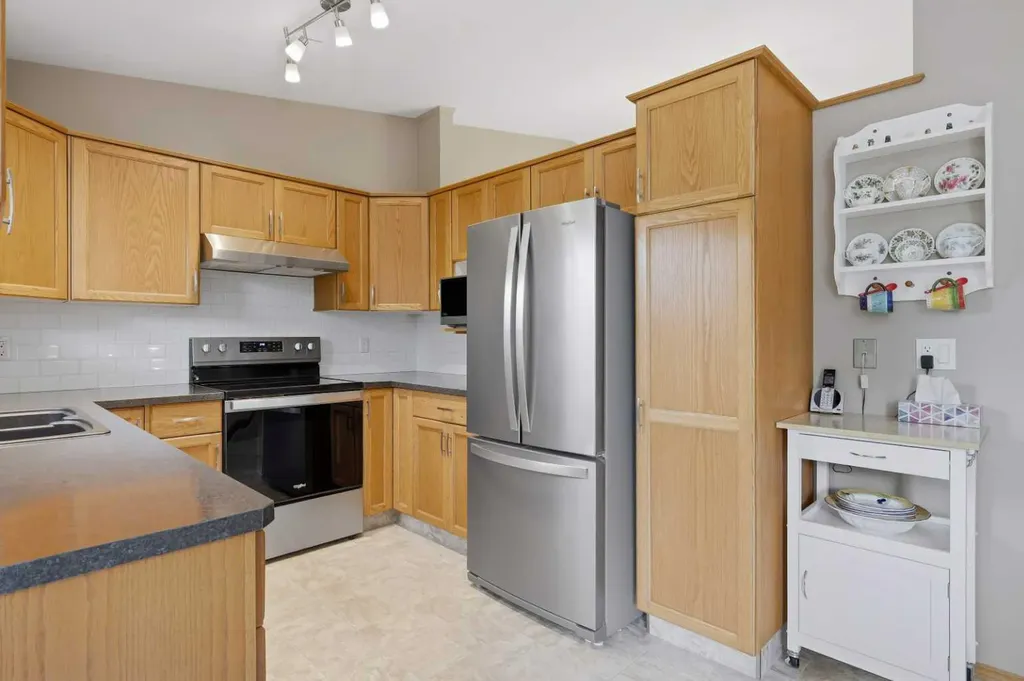 32 Dawson Street Red Deer AB T4R 1V9