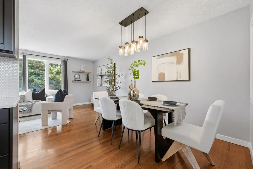 5003 Brockington Road NW Calgary AB T2L 1R7