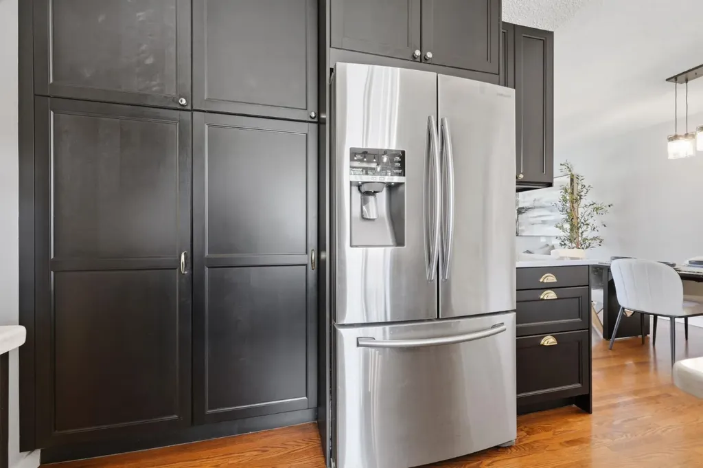 5003 Brockington Road NW Calgary AB T2L 1R7