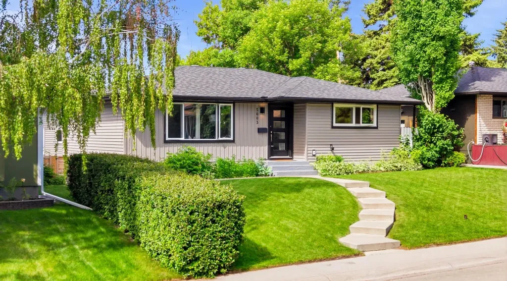 5003 Brockington Road NW Calgary AB T2L 1R7