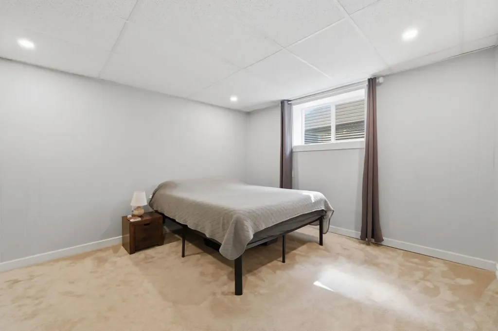 5003 Brockington Road NW Calgary AB T2L 1R7
