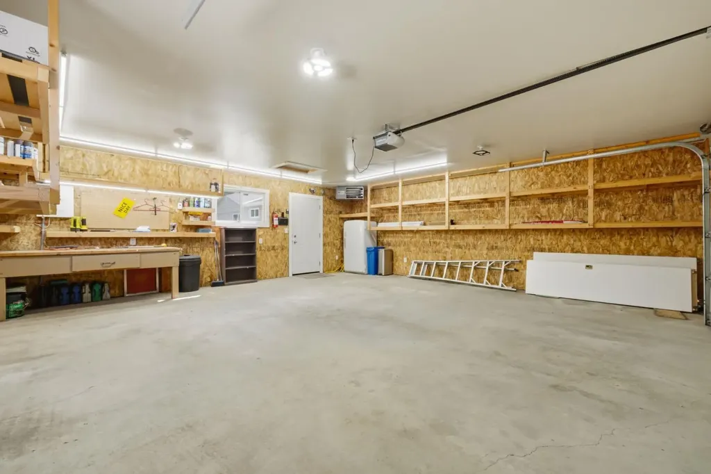 5003 Brockington Road NW Calgary AB T2L 1R7