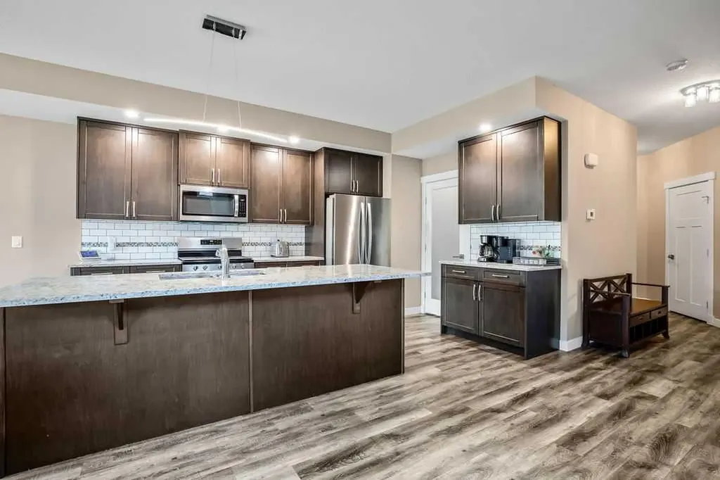 1918 High Park Circle NW High River AB T1V 0E7