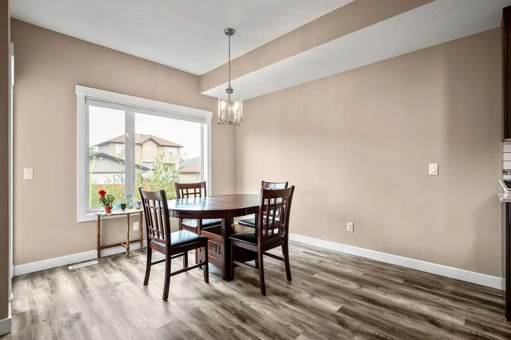 1918 High Park Circle NW High River AB T1V 0E7