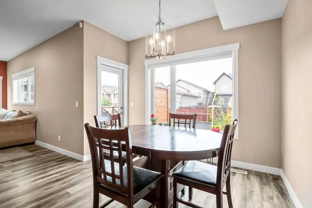 1918 High Park Circle NW High River AB T1V 0E7