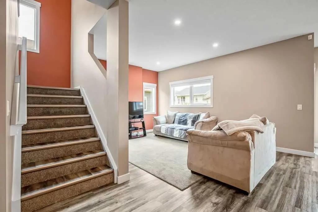 1918 High Park Circle NW High River AB T1V 0E7