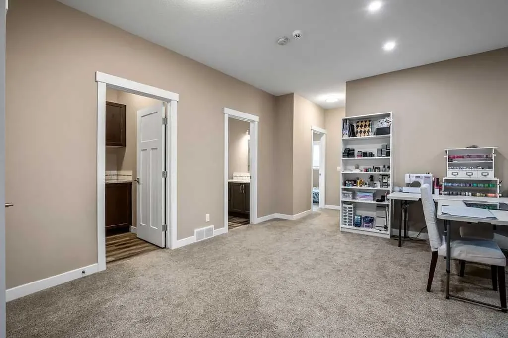 1918 High Park Circle NW High River AB T1V 0E7