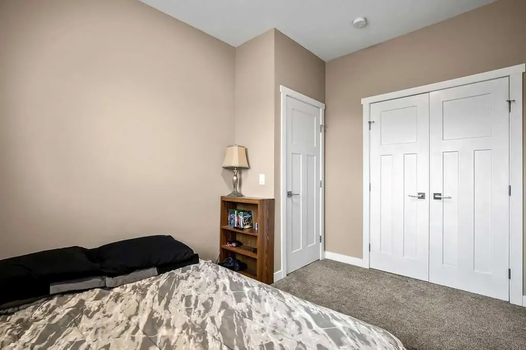 1918 High Park Circle NW High River AB T1V 0E7