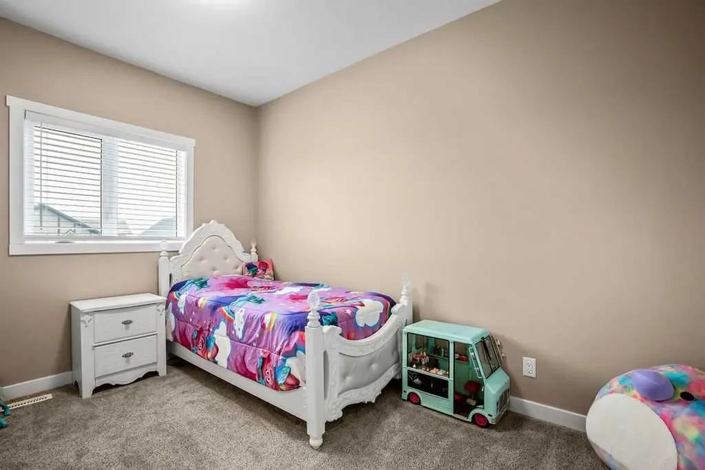 1918 High Park Circle NW High River AB T1V 0E7