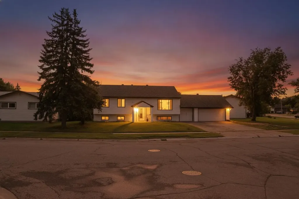 55 Centennial Drive Fort Mcmurray AB T9H 1J2