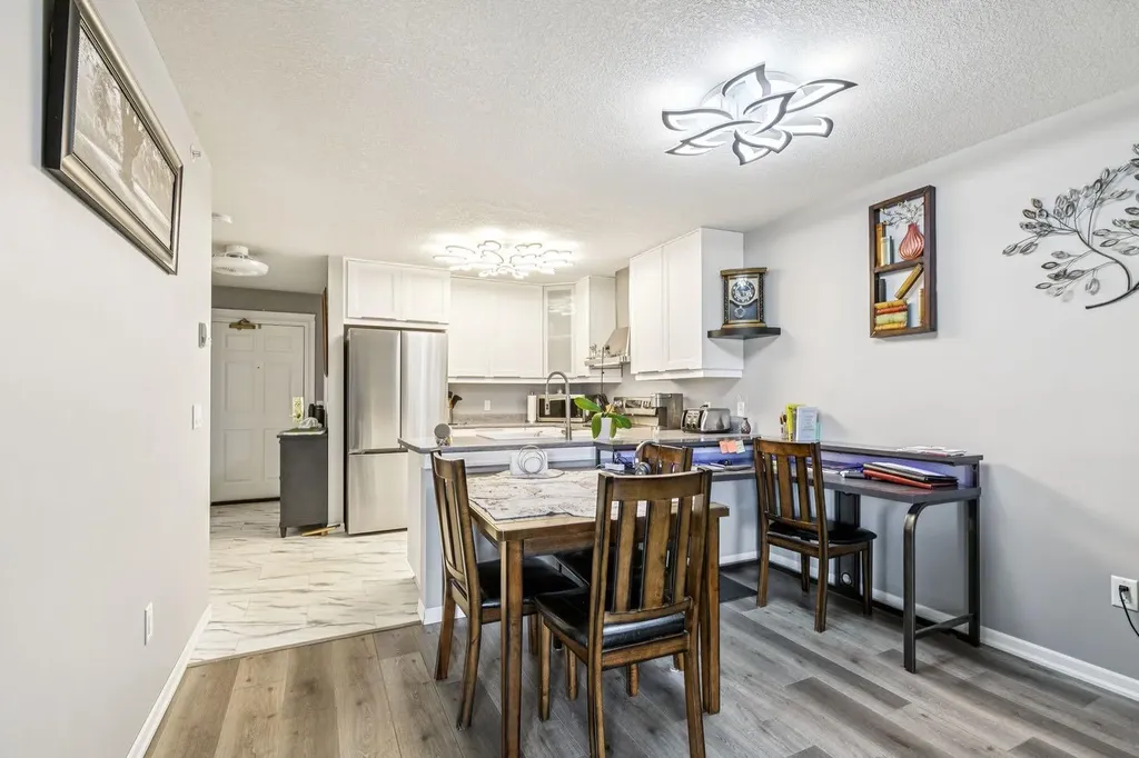 305 1 Avenue NW Airdrie AB T4B 2M5