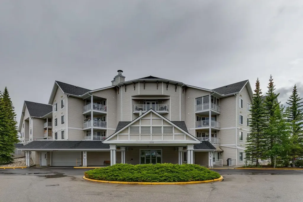 305 1 Avenue NW Airdrie AB T4B 2M5