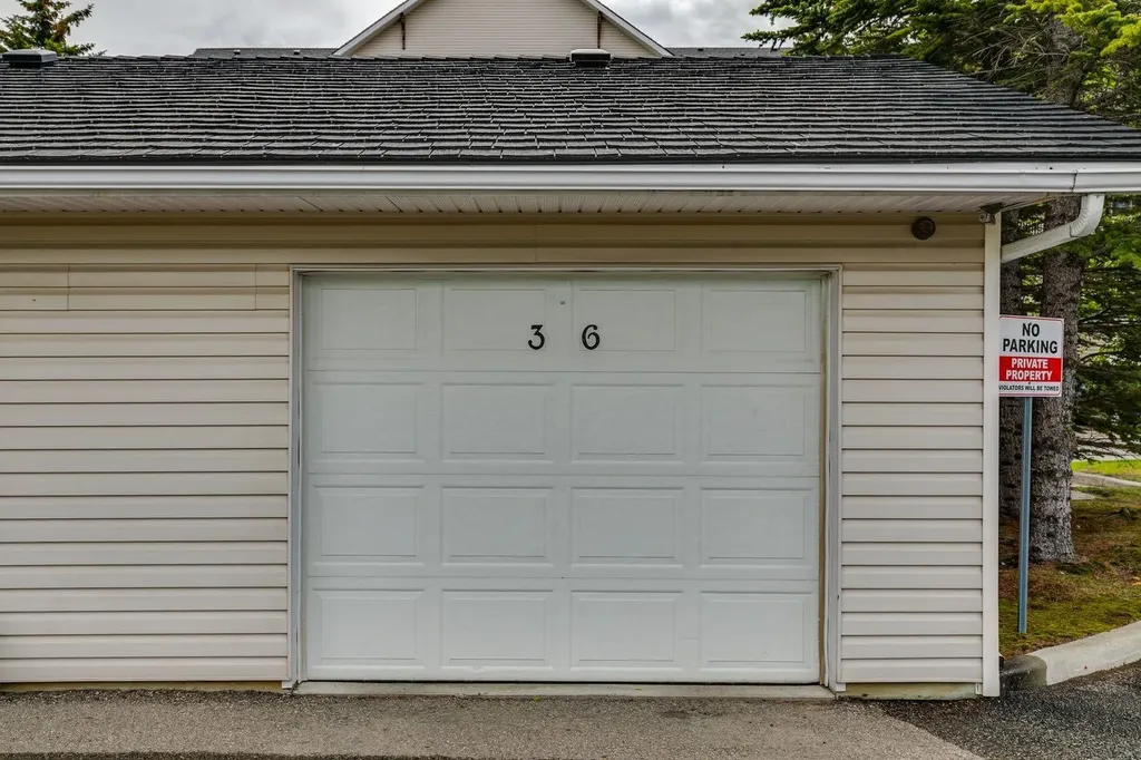 305 1 Avenue NW Airdrie AB T4B 2M5