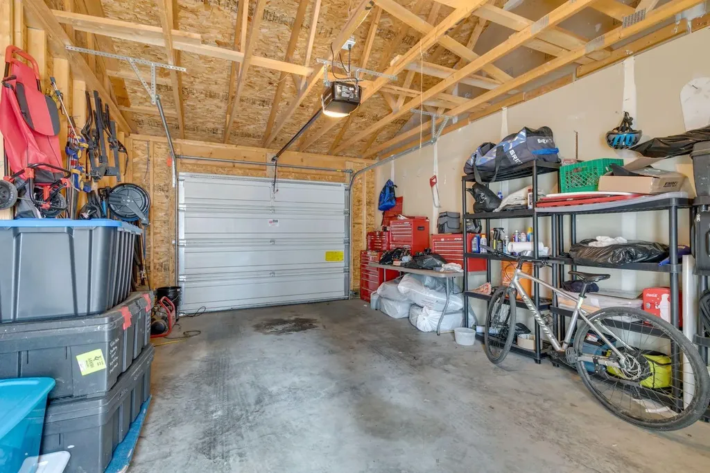 305 1 Avenue NW Airdrie AB T4B 2M5