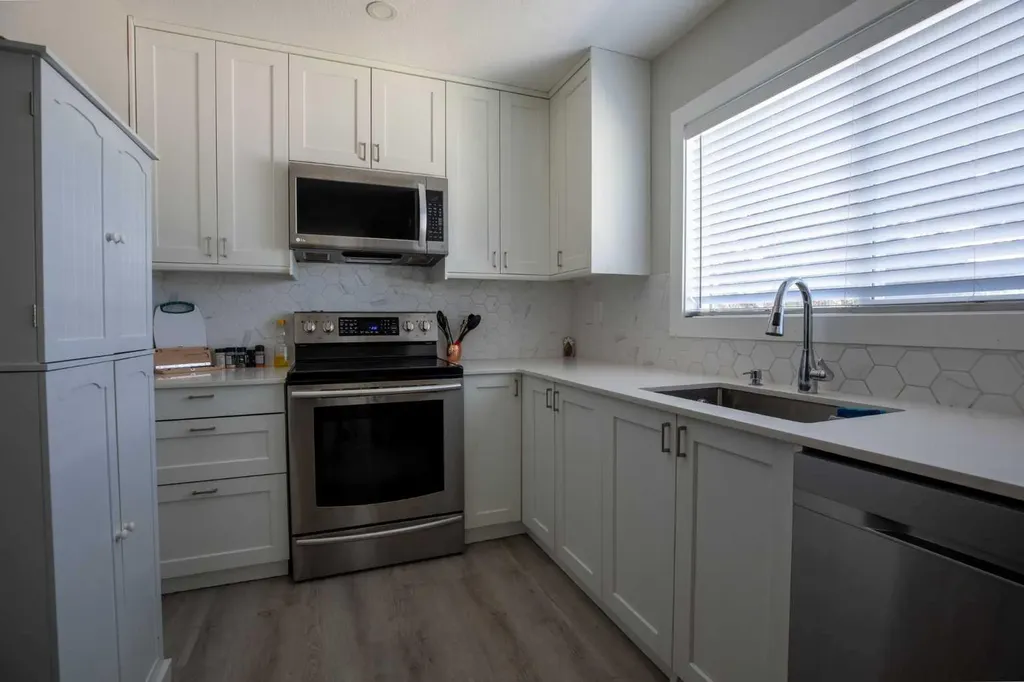 119 Maranda Close NE Calgary AB T2A 3E7