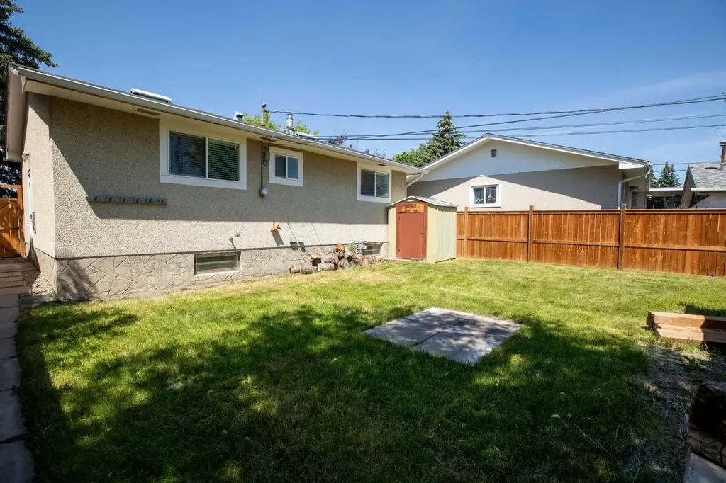 119 Maranda Close NE Calgary AB T2A 3E7