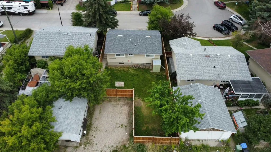 119 Maranda Close NE Calgary AB T2A 3E7