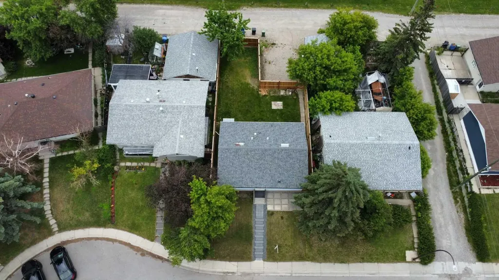 119 Maranda Close NE Calgary AB T2A 3E7
