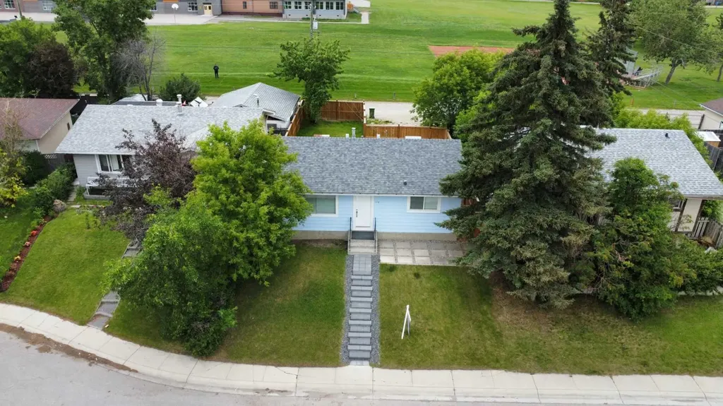 119 Maranda Close NE Calgary AB T2A 3E7