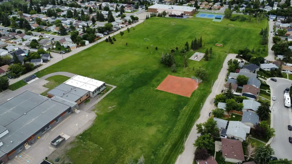 119 Maranda Close NE Calgary AB T2A 3E7