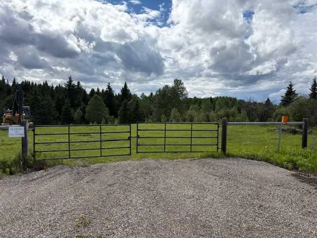 Range Road 51 Rural Mountain View County AB T0M 2E0