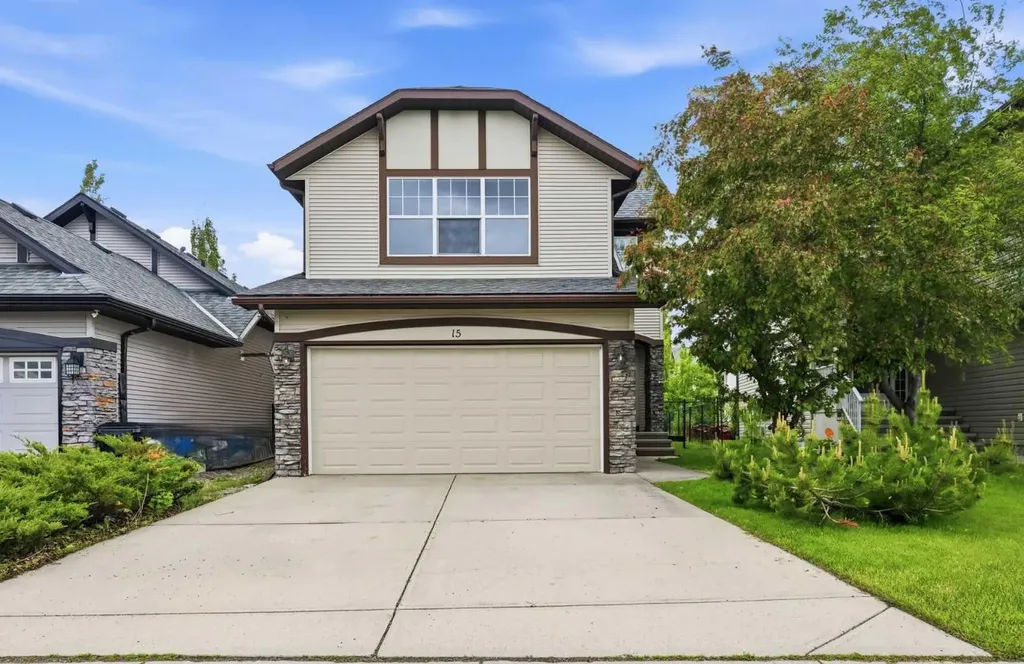 15 Cougarstone Court SW Calgary AB T3H 5A4