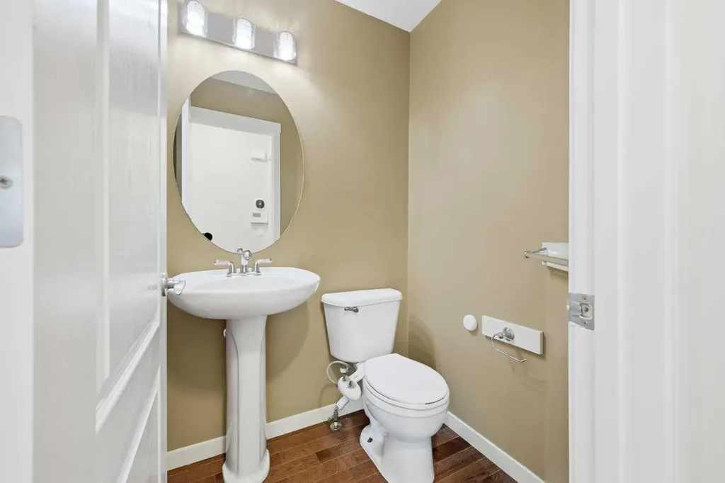 15 Cougarstone Court SW Calgary AB T3H 5A4