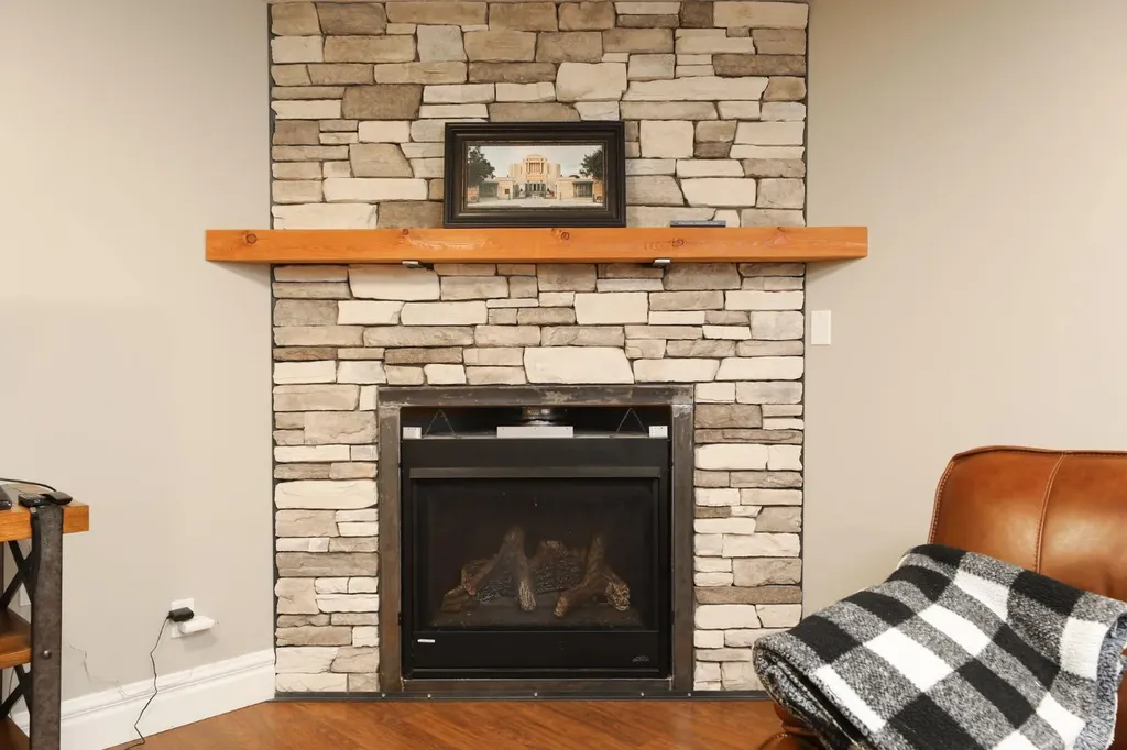 244 N 2 Street E Magrath AB T0K 1J0