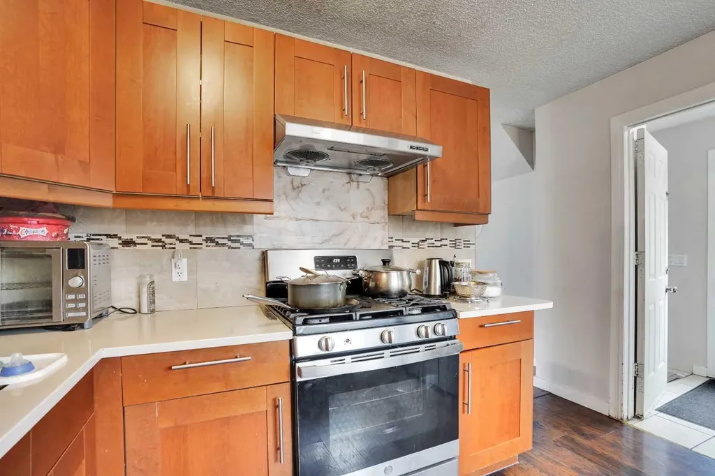 6515 Martingrove Drive NE Calgary AB T3J 2T7